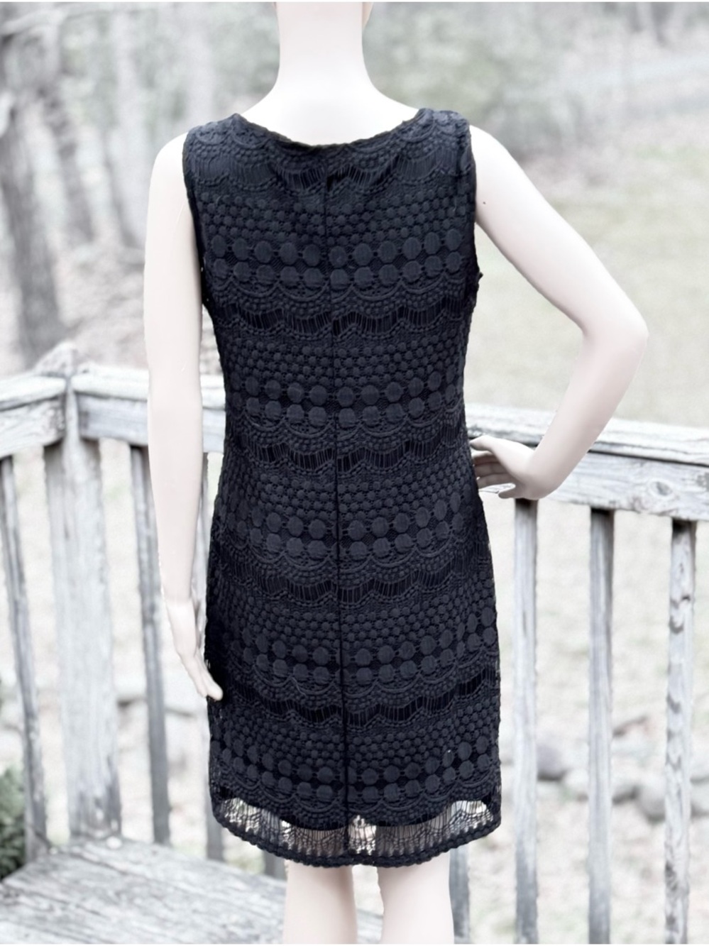 Tiana B. Black Crochet Lace Sleeveless Round Neck Fully Lined Midi Dress Size M - Picture 6 of 9
